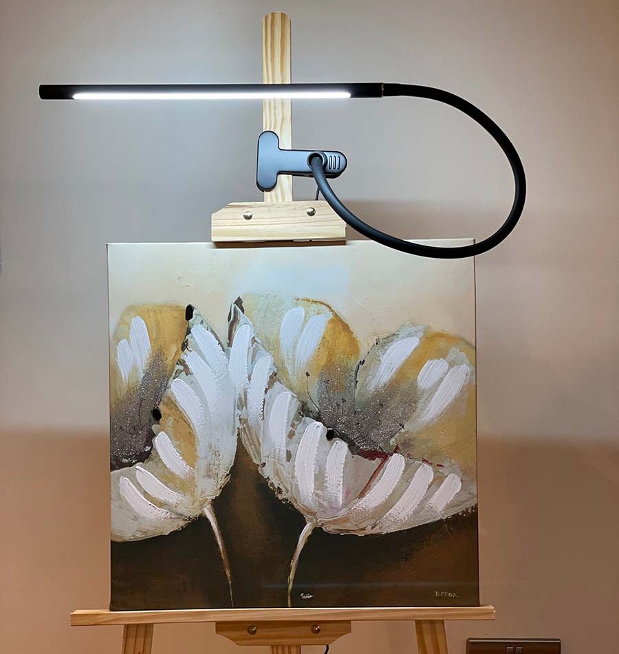 Daylight Lamps for Artists