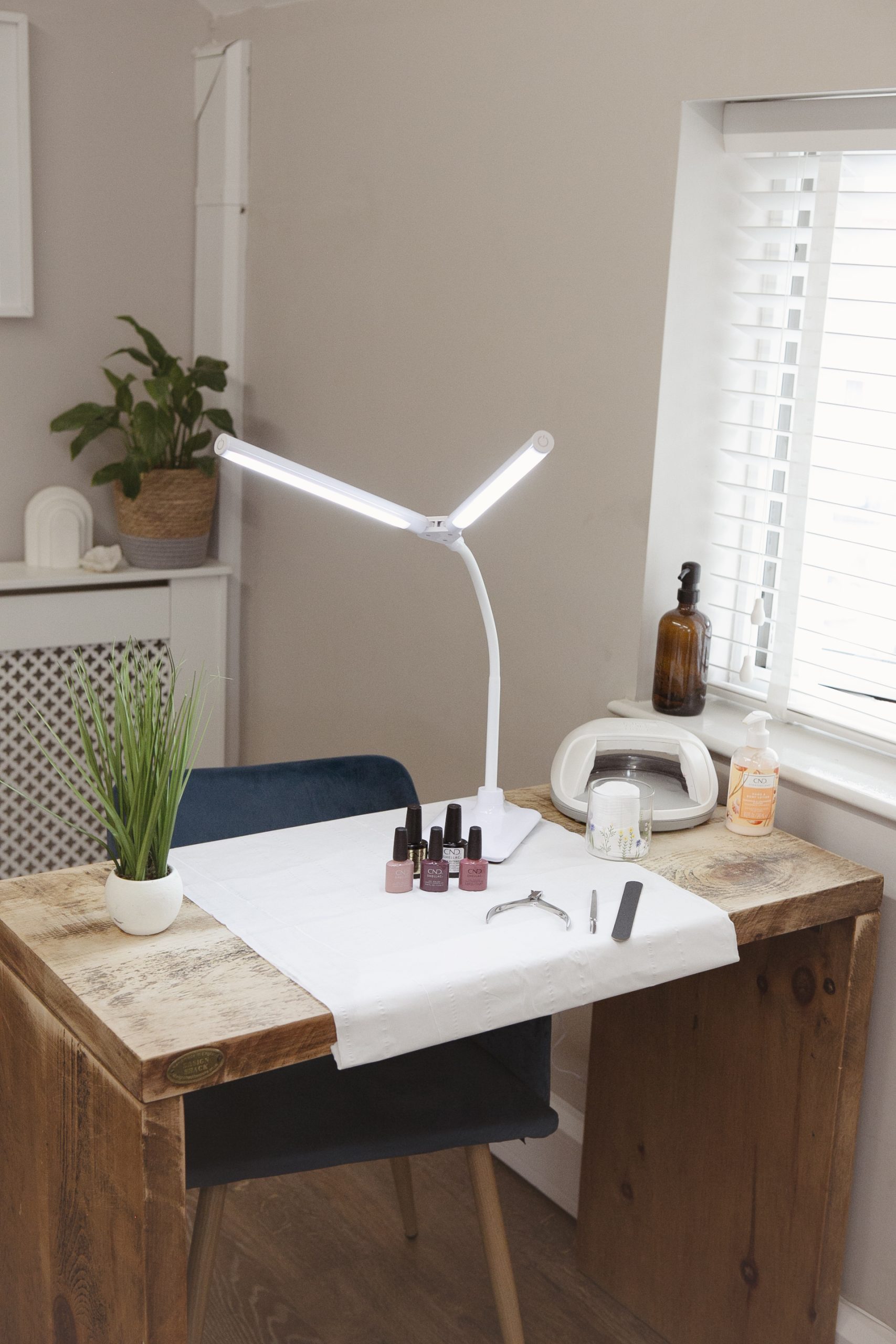 Twin Head Desk Lamp - Image 6